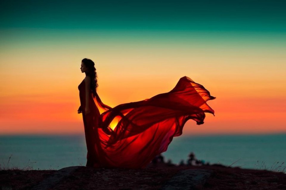 wings woman